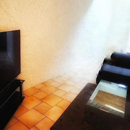 Maison, 15 Minutes A Pieds Du Centre De Montreux, Leman, Ideal Pour Balades En Ville, Montagne, Festivals, Casino, Plages, Ferienhaus *